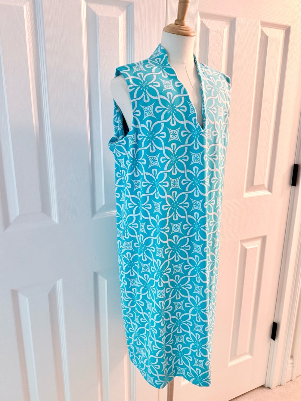 Lulu-B Turquoise & White Floral Print Dress - Picture 2 of 6